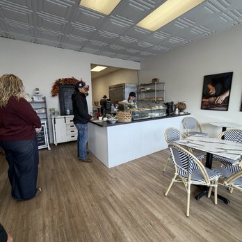 Teton Sourdough - Counter where you order and where the goodies are. - Soup Near Me - Rexburg, Idaho Teton Sourdough - Counter where you order and where the goodies are. - Soup Near Me - Rexburg, Idaho