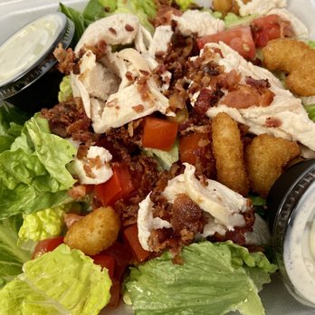 Padrino - Chicken Ranch Blt Salad - Pizza Near Me - Milford, Ohio