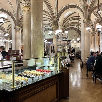 Café Central - Cafes Near Me - Vienna, 9 Café Central - Cafes Near Me - Vienna, 9