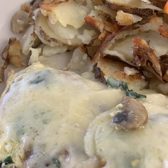 Golden Egg Cafe - Tri tip omelet - Breakfast & Brunch Near Me - Ventura, California Golden Egg Cafe - Tri tip omelet - Breakfast & Brunch Near Me - Ventura, California