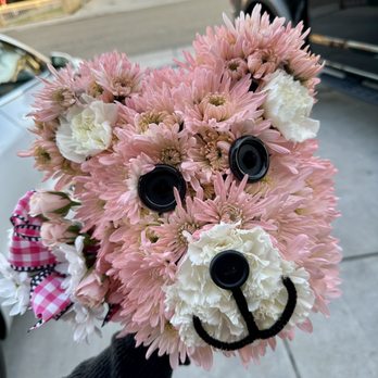 Kerman Floral & Gifts - Florists Near Me - Kerman, California Kerman Floral & Gifts - Florists Near Me - Kerman, California