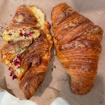 L'Appartement 4F - Bakeries Near Me - Brooklyn, New York L'Appartement 4F - Bakeries Near Me - Brooklyn, New York