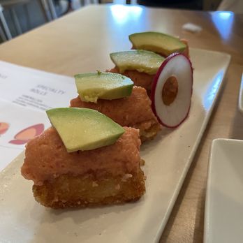 Yume Sushi Bar - Crispy Rice Avocado - Sushi Bars Near Me - Studio City, California Yume Sushi Bar - Crispy Rice Avocado - Sushi Bars Near Me - Studio City, California