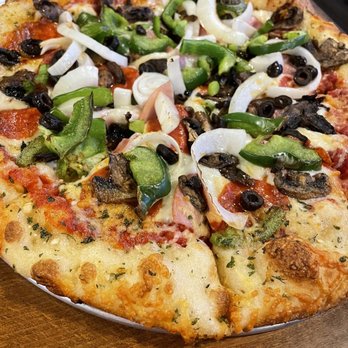 Pizza Hoss - Garlic parmigiana crusted, The Big Hoss. - Pizza Near Me - Powell, Tennessee Pizza Hoss - Garlic parmigiana crusted, The Big Hoss. - Pizza Near Me - Powell, Tennessee