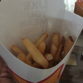 Carl's Jr - Large or small ??? This is so bad - Fast Food Near Me - Temecula, California