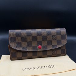 Shoe Hospital - Repaired a New LV Damier Ebene Sarah Wallet from 2016 that was chewed up by a dog ! Such a great job !
