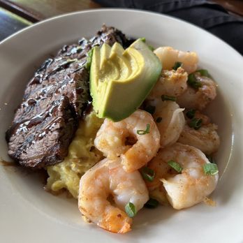 Pounders Restaurant - Surf & Turf - Pizza Near Me - Laie, Hawaii