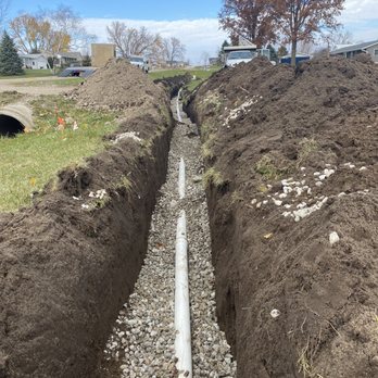 Earl's Backhoe Service - Mid way - Septic Services Near Me Earl's Backhoe Service - Mid way - Septic Services Near Me