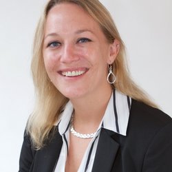 Landstar Realty Group Chicago - Crystal Banks Broker/Owner