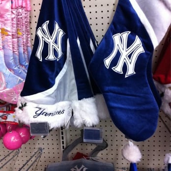 Walmart - a pair of new york yankees mitts - Department Stores Near Me - West Haven, Connecticut Walmart - a pair of new york yankees mitts - Department Stores Near Me - West Haven, Connecticut