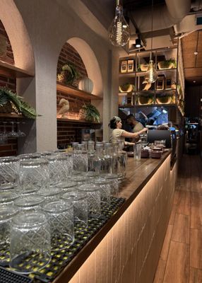 Zenith - Brunch & Cocktails Bar by null