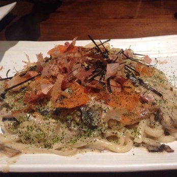 Mabu Generation - Udon with salmon and cream sauce - Taiwanese Near Me - Markham, Ontario