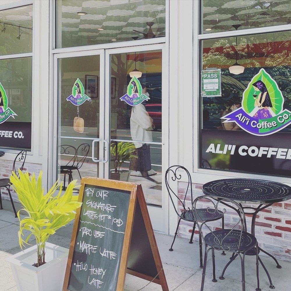Ali’i Coffee - Outside seating area - Coffee & Tea Near Me - Honolulu, Hawaii Ali’i Coffee - Outside seating area - Coffee & Tea Near Me - Honolulu, Hawaii