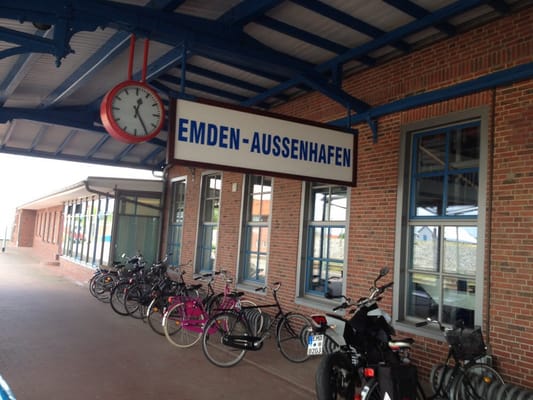 BAHNHOF EMDEN AUSSENHAFEN Nesserlanderstraße, Emden, Niedersachsen