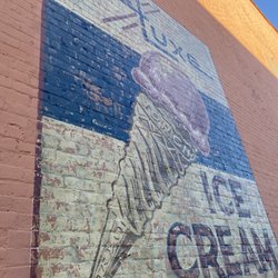 Mooresville Ice Cream Parlor - Downtown Mooresville, NC