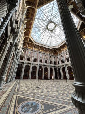 Palácio da Bolsa by null