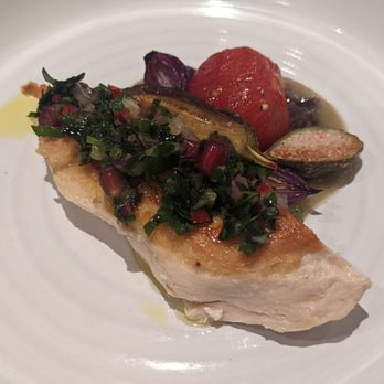L'Hommage - Poultry, caponata, eggplant caviar, cherry tomato, Kalamata olive, capers & chimichurri - French Near Me - Paris, 75