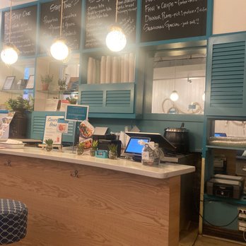 Brown Bag Seafood - Ordering area - Seafood Near Me - Chicago, Illinois