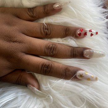 Helen Nails - Nail Salons Near Me - Hemet, California