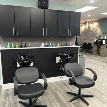 Shear Harmony Salon - Hair Salons Near Me - Parma, Ohio