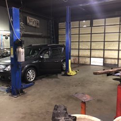 J R's Garage - In the shop