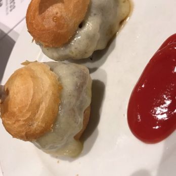 Ciutat Comtal - Mini hamburgers - Tapas Bars Near Me - Barcelona, B Ciutat Comtal - Mini hamburgers - Tapas Bars Near Me - Barcelona, B