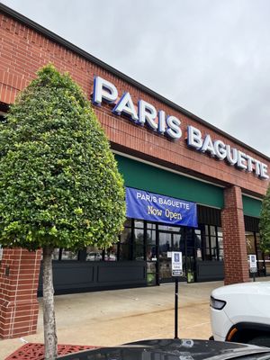 Paris Baguette by null