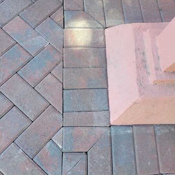 O.R Landscape & Maintenance - Detailing around foundation. - Gardeners Near Me O.R Landscape & Maintenance - Detailing around foundation. - Gardeners Near Me