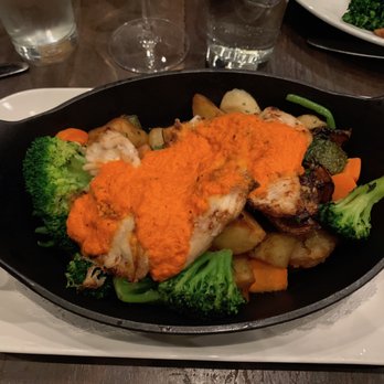 Henley's Village Tavern - Skate with roasted vegetables - Gastropubs Near Me - Brightwaters, New York