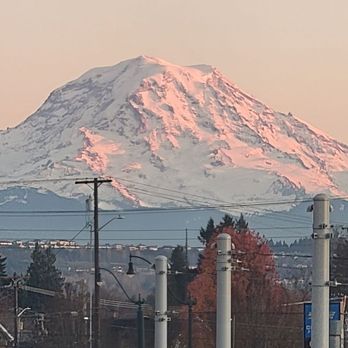 Oxbow Urban Kitchen - The mountain is out. Service and food management is the best - Steakhouses Near Me - Sumner, Washington Oxbow Urban Kitchen - The mountain is out. Service and food management is the best - Steakhouses Near Me - Sumner, Washington
