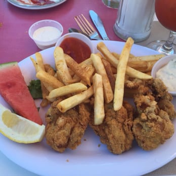 Gill's By The Bay - Fried oysters - Seafood Near Me - Eureka, California