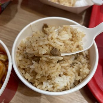 Jollibee - Chicken Shop Near Me - Sterling Heights, Michigan