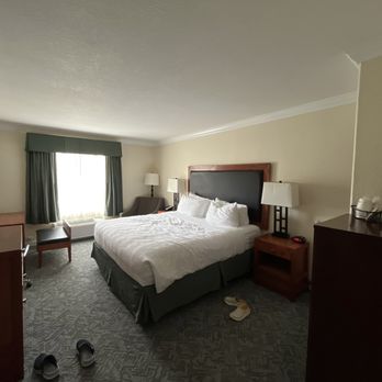 Best Western Plus Eagle Vail Valley - Room - Hotels Near Me - Eagle, Colorado