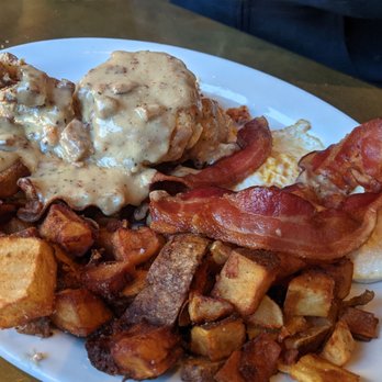 Herm's Inn - Chicken and biscuits - Breakfast & Brunch Near Me - Logan, Utah