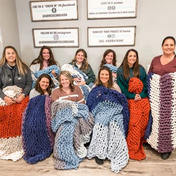 AR Workshop Columbia MD - Team Building Event making chunky knit blankets. - Art Classes Near Me - Elkridge, Maryland AR Workshop Columbia MD - Team Building Event making chunky knit blankets. - Art Classes Near Me - Elkridge, Maryland