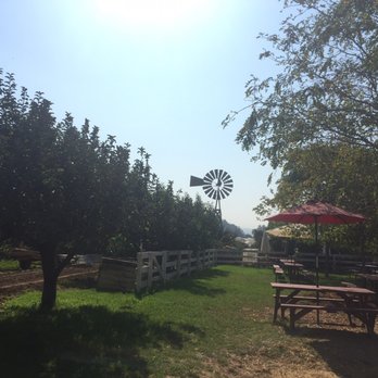 Gizdich Ranch - Outside patio - Bakeries Near Me - Watsonville, California Gizdich Ranch - Outside patio - Bakeries Near Me - Watsonville, California