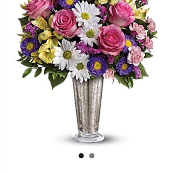 Villere's Florist - Online pic of bouquet. - Florists Near Me - Metairie, Louisiana