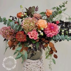 Lake Effect Florals - Don't let this tiny pic trick you - this arrangement was about 24" tall x 28" wide and it thrilled the senses