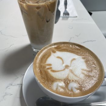 Bru's Wiffle - Lavender latte and Iced Coffee - Breakfast & Brunch Near Me - Santa Monica, California