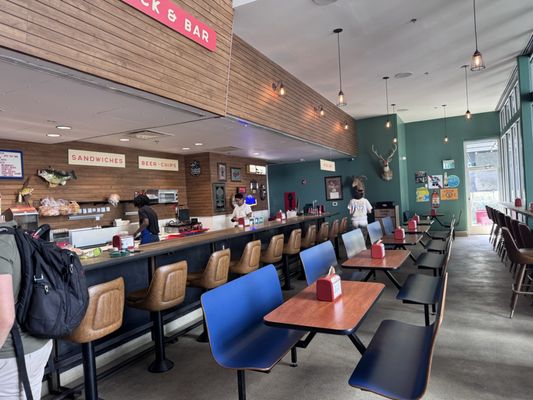 Handsome Dan's by null