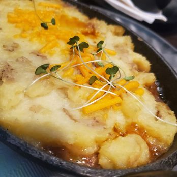 2 Gingers Inn - Shepard's pie - Irish Pub Near Me - Jamestown, New York