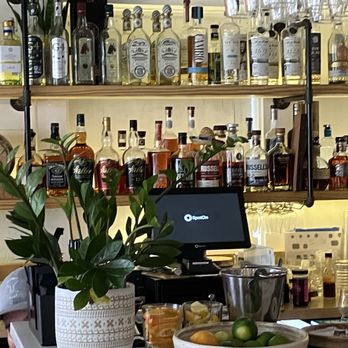 Cuates Kitchen - Small bar - Tacos Near Me - Dallas, Texas