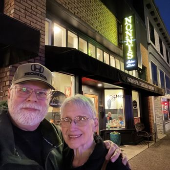 Nonni's Italian Bistro - Italian Near Me - Seaside, Oregon