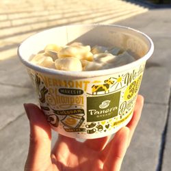 Harrisburg Marathon - Mac n Cheese from the finisher refreshment tent