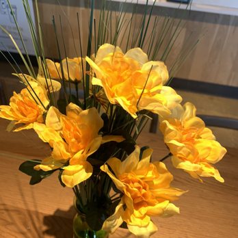 Starbucks - Flowers on the tables for spring! - Coffee & Tea Near Me - New Orleans, Louisiana Starbucks - Flowers on the tables for spring! - Coffee & Tea Near Me - New Orleans, Louisiana