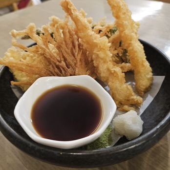 Akami Sushi - Mixed Tempura - Sushi Bars Near Me - Arcadia, California