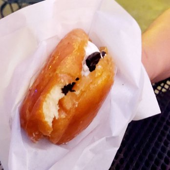 Novel Ice Cream - Dough melt with vanilla ice cream and oreo mix in - Desserts Near Me - Phoenix, Arizona
