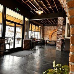 Golden State Coffee Roasters - Entry and one of the seating areas