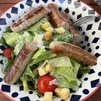 Restaurant Boucherie AuGust - Caesar Salad with sausage - Swiss Food Near Me - Zürich, ZH Restaurant Boucherie AuGust - Caesar Salad with sausage - Swiss Food Near Me - Zürich, ZH