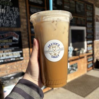 Dexters Smoothie Coffee Vault - Large Iced White Pumpkin Latte (seasonal) - Coffee & Tea Near Me - Norwich, Connecticut